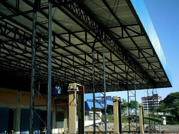 Empresa de cobertura metálica, obra Formafer