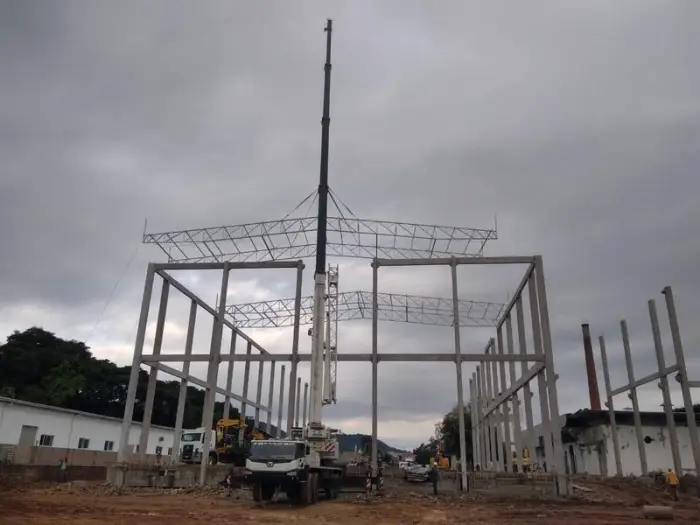 Galpão estrutura metálica dwg, obra Formafer