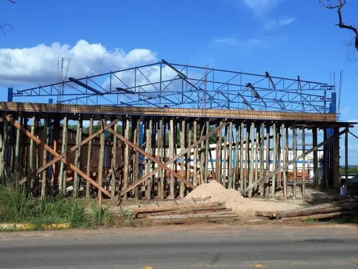 Pavilhão metálico para venda, obra Formafer