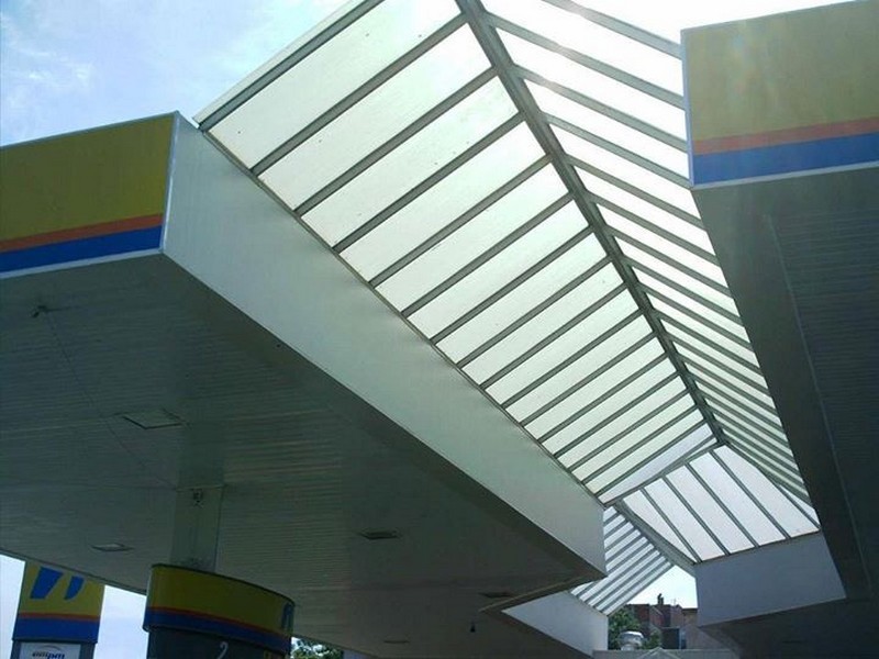 Cobertura metálica de posto de combustível